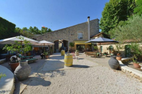 Отель Le Clos des Aramons  Бернис